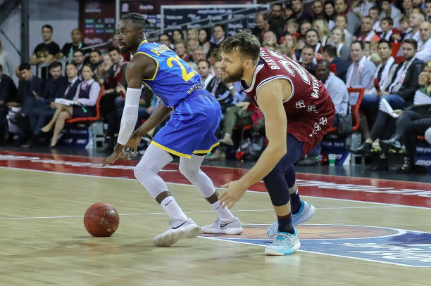 继续比赛将 继续比赛将