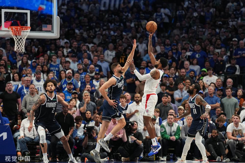 球迷观看精 球迷观看精